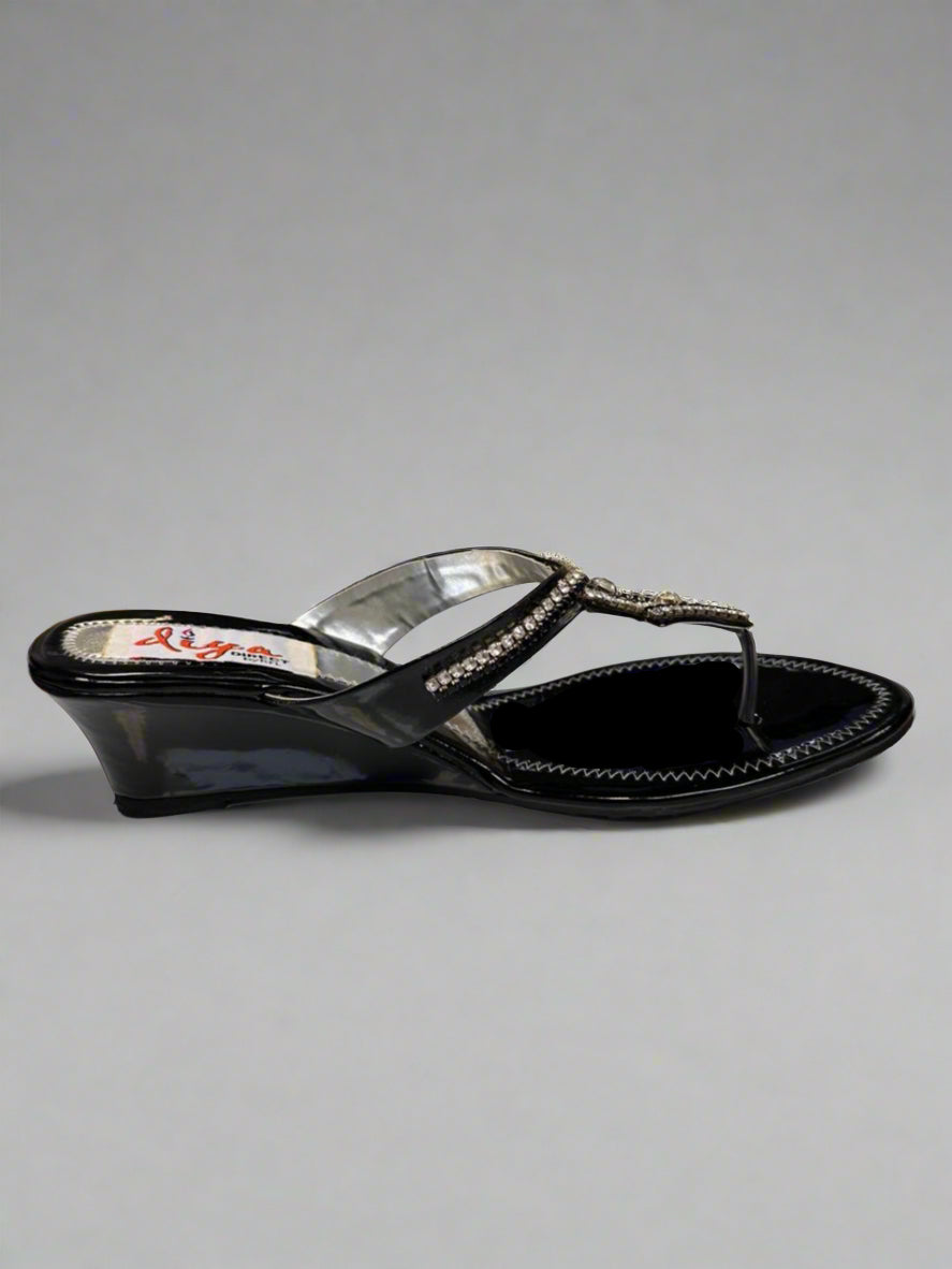Black Diamonte Chappal