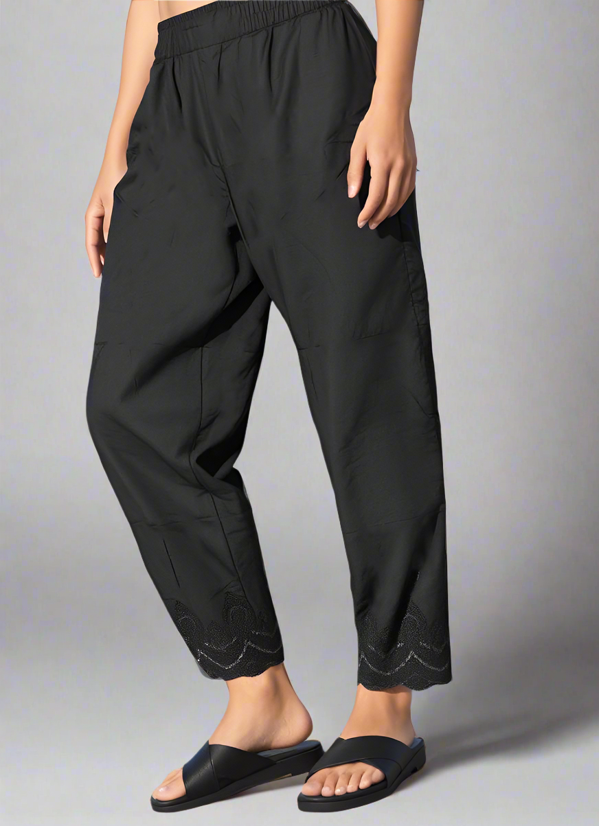 Black Trousers with Hem Embroidery