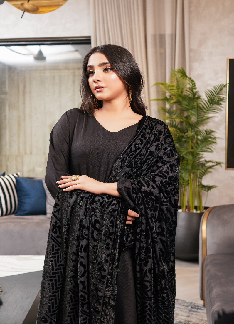 Beautiful Black Dhanak Suit Set