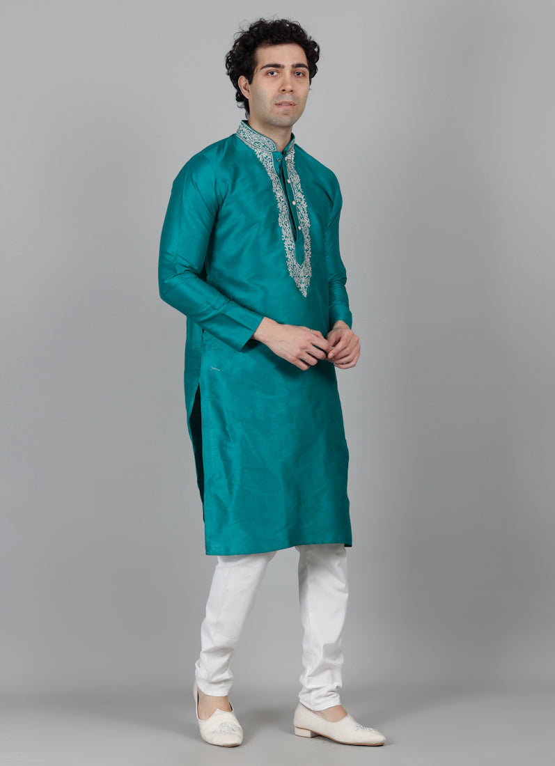 Men's Green Zari Embroidered Kurta Payjama Set