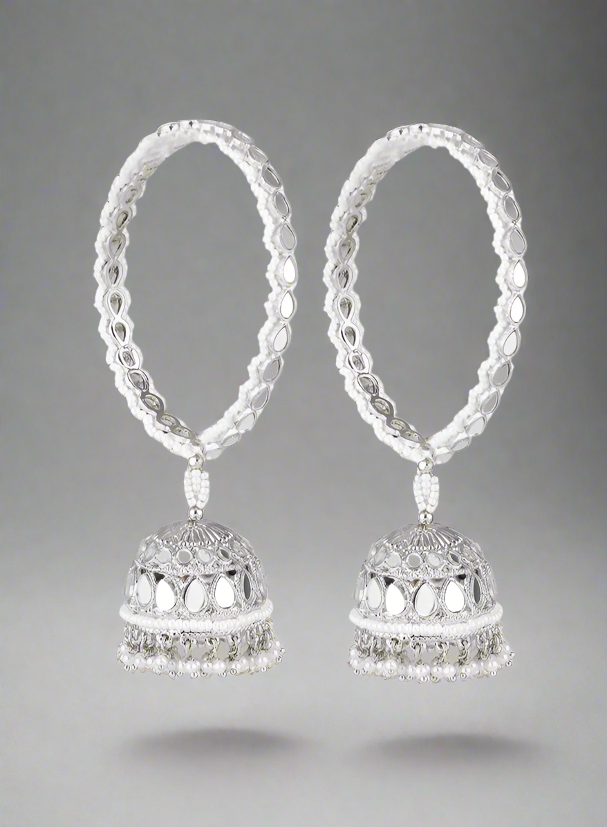 Mirror With Jumki Bangles In Silver Colour Bangle Set