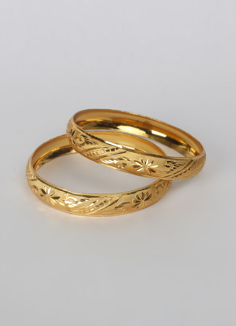 Pair of Gold Kara Bangles – Traditional Gold Bangle Design for Women