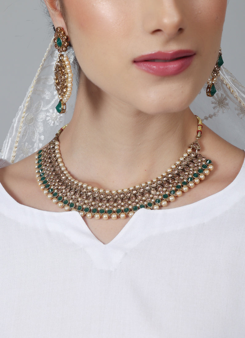 Women’s Traditional Green & Gold Jewellery Set