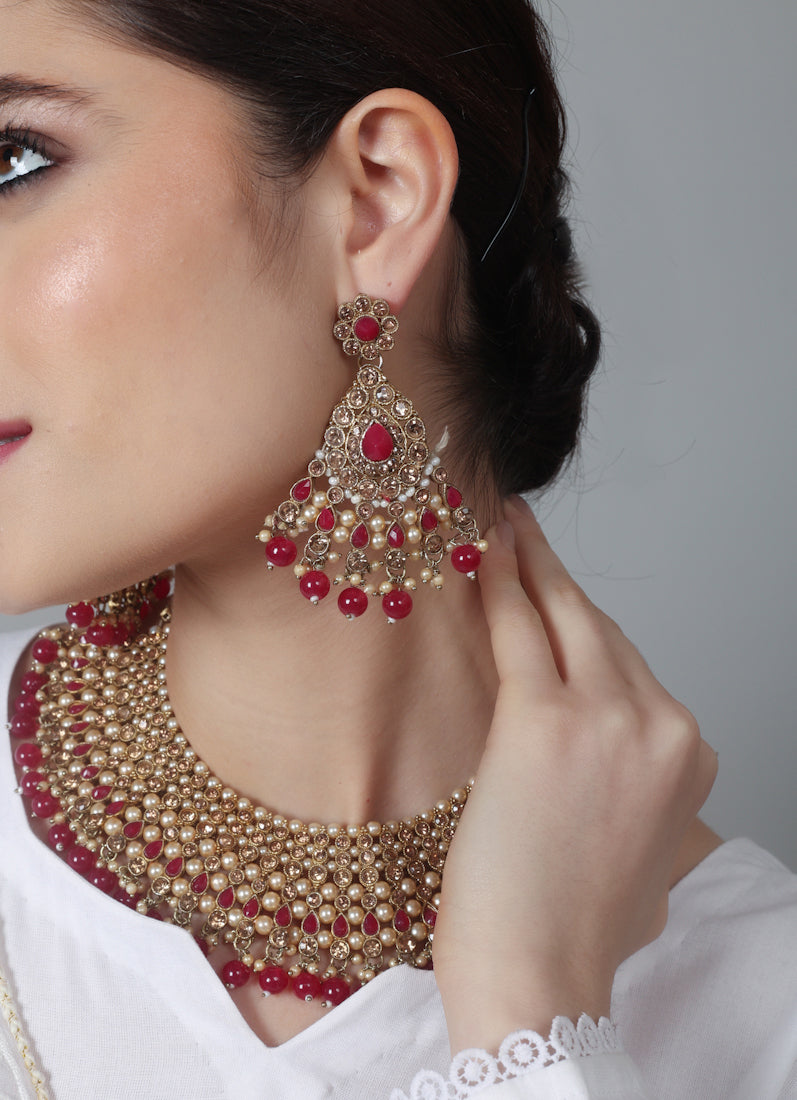 Womens Ruby Drop, Pearls & Antique Gold Wide Jewellery Set