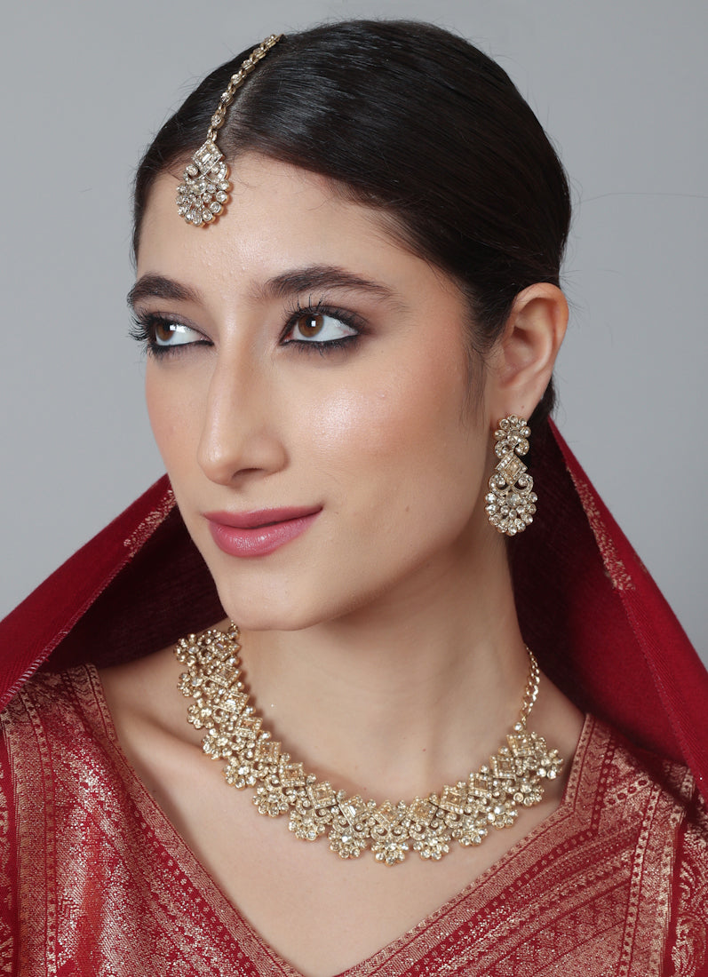 Womens Gold Stonework Floral Design Jewellery Set