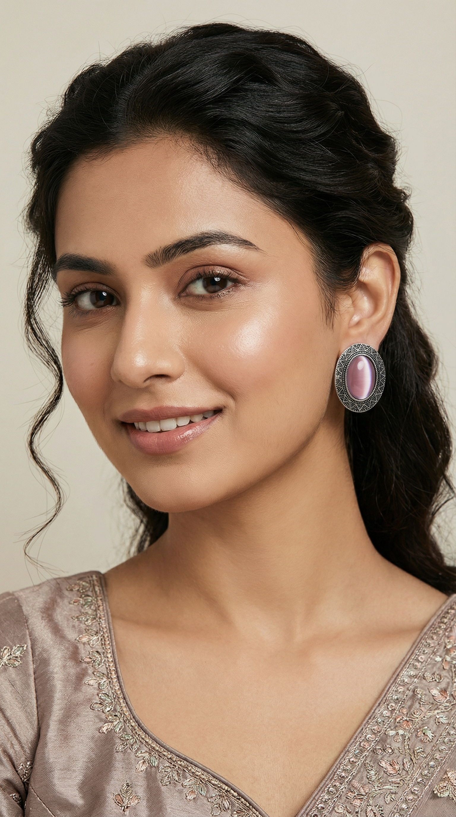 Silver Oxidised Soft Lilac Cat’s Eye Chatoyancy Earrings