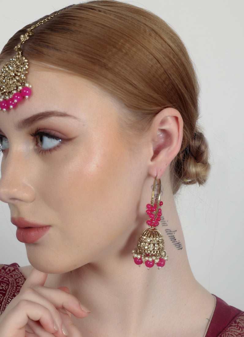 Womens Magenta Beaded Earrings & Tikka Set