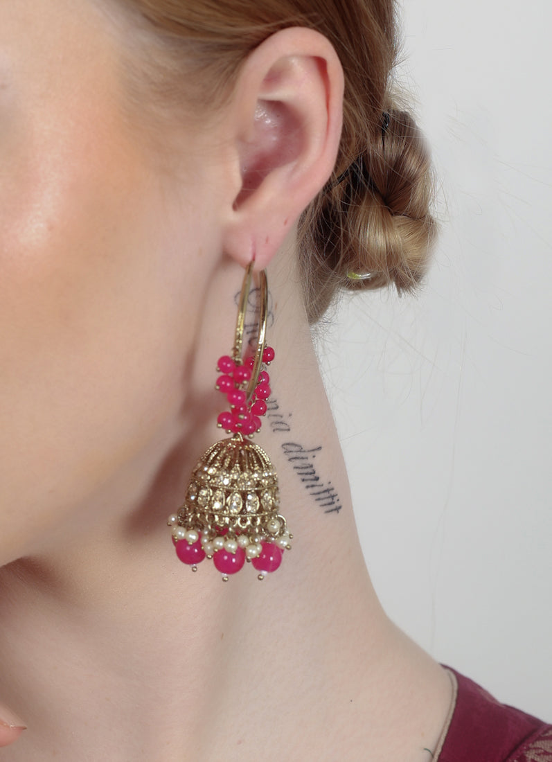 Womens Magenta Beaded Earrings & Tikka Set