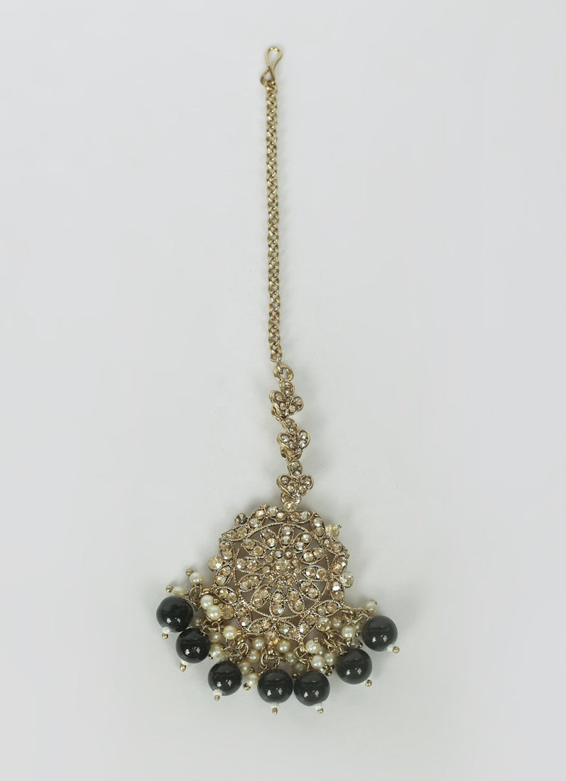 Womens Black Beaded Earrings & Tikka Set