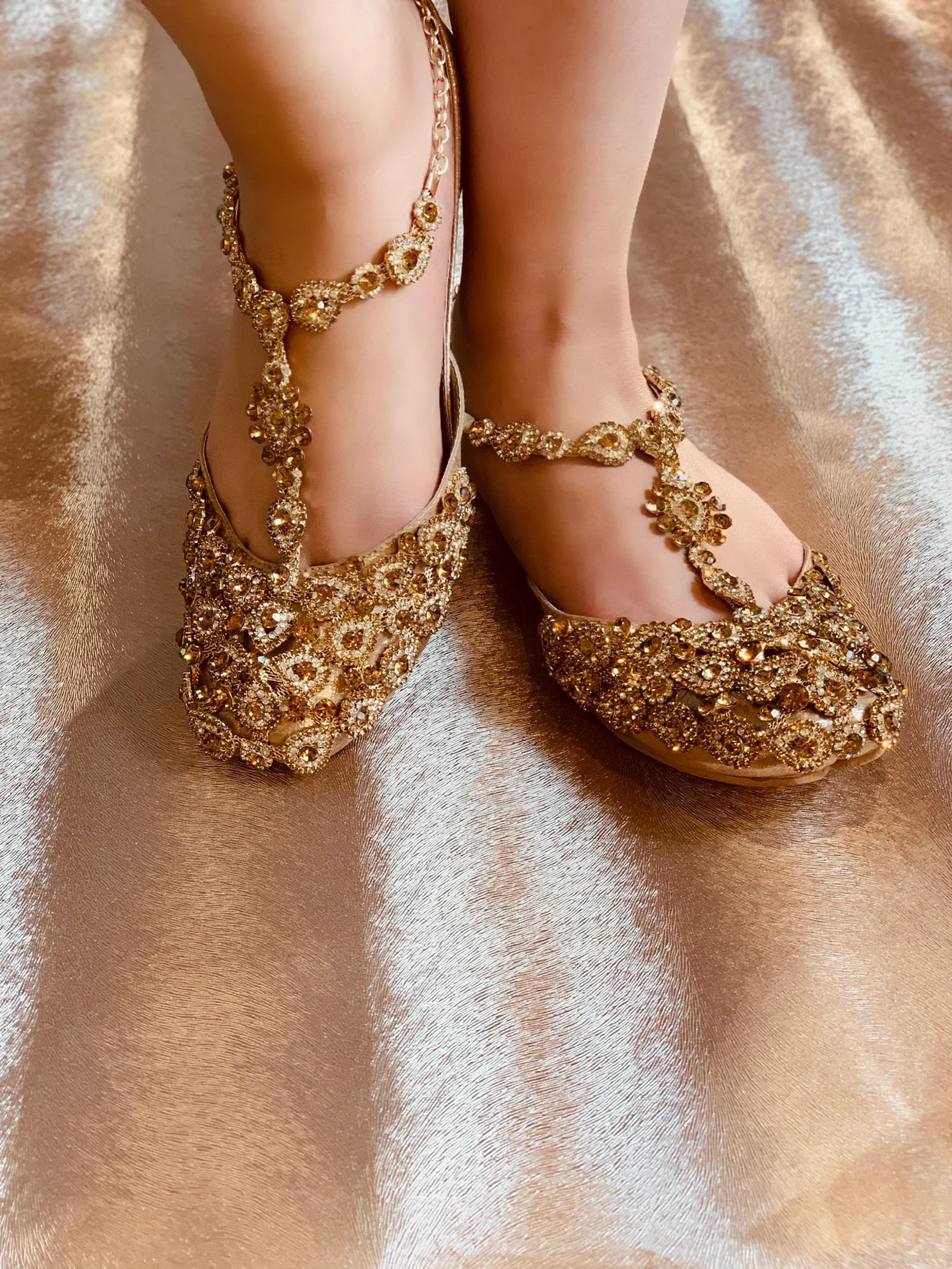 Encrusted Gold Embroidered Jutti Set