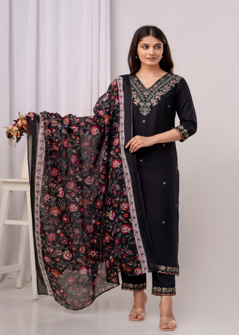 Black Cotton V-neck Straight Suit Set