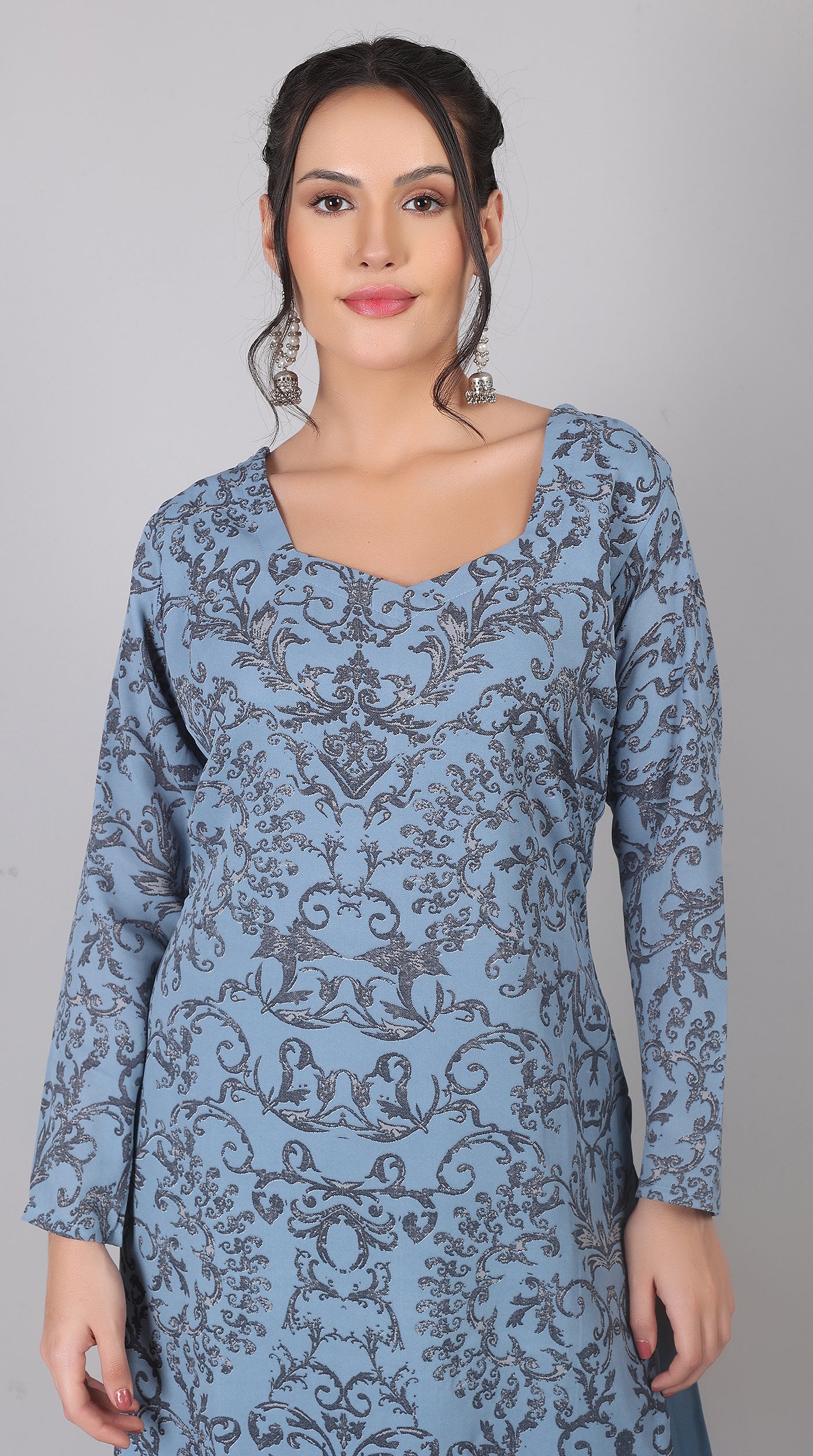 Blue Georgette Sweetheart Neck Salwar Suit with Chiffon Dupatta