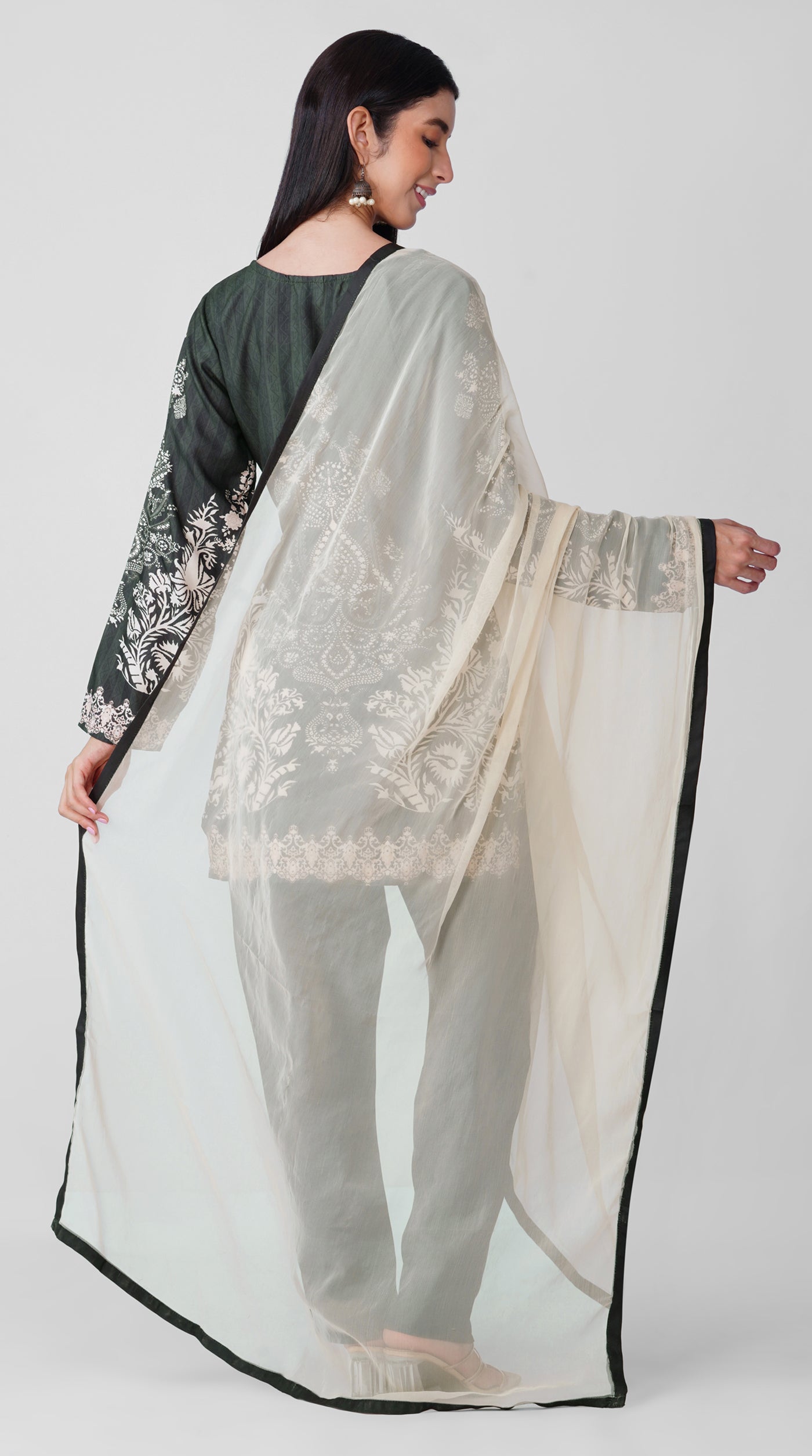 Noir black Printed Rayon Suit Set with Contrast Chiffon Dupatta