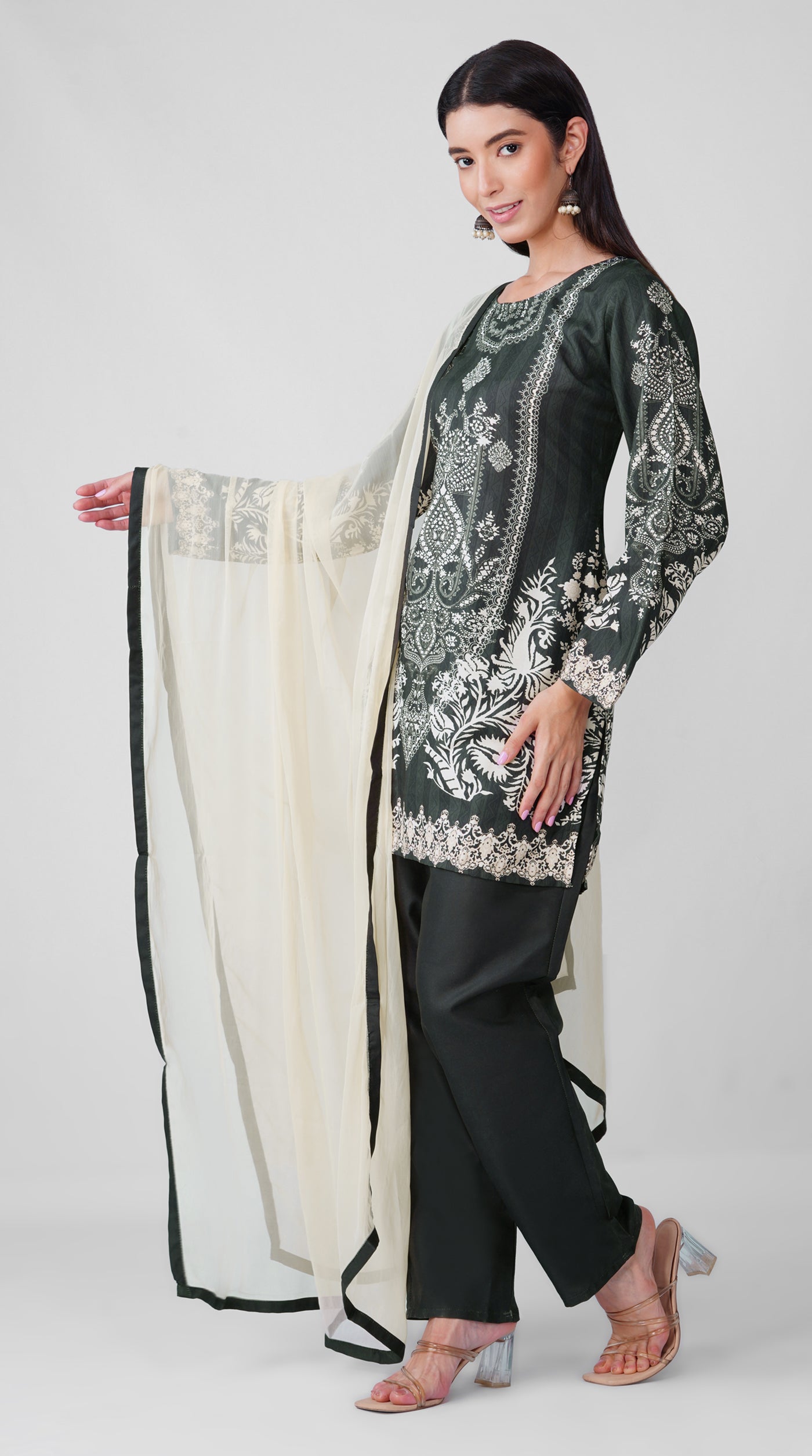 Noir black Printed Rayon Suit Set with Contrast Chiffon Dupatta