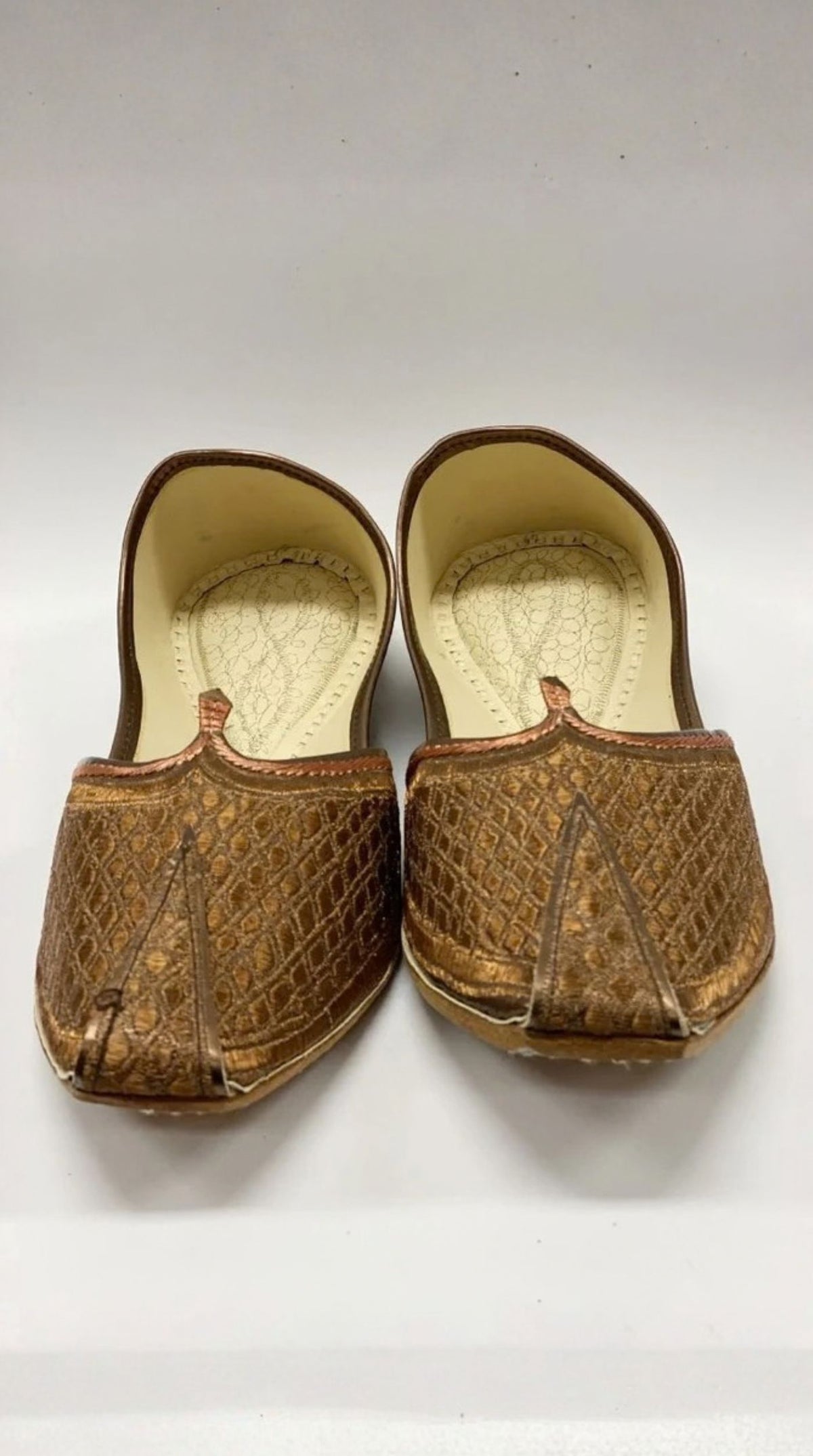 Copper Zardozi Patterned Kusa