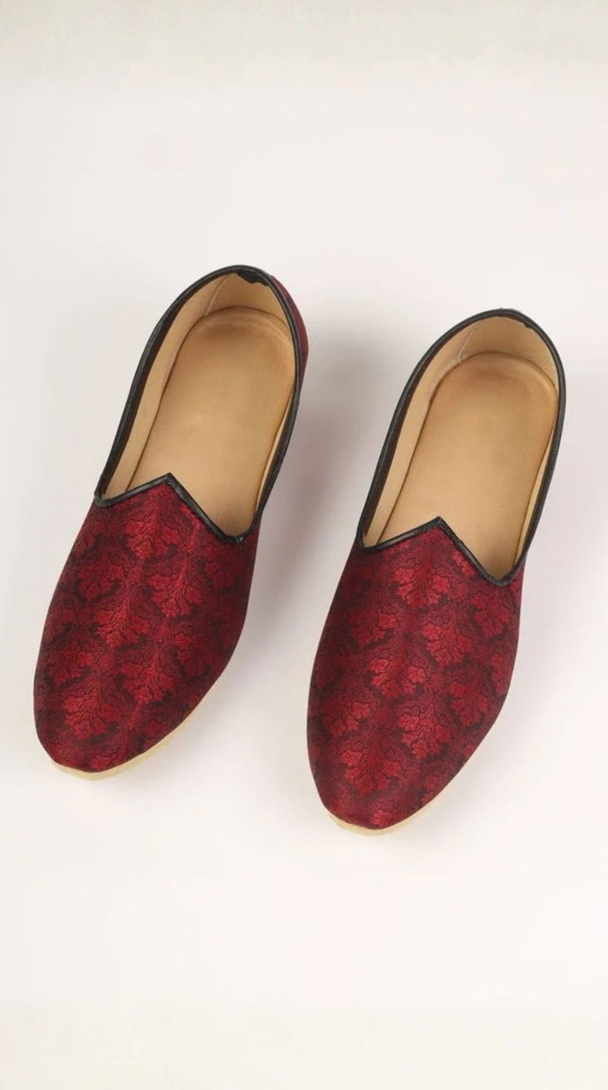 Maroon Brocade Mens Jutti Pair