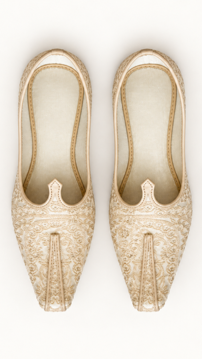 Ivory Dori Embroidered Jutti Mens
