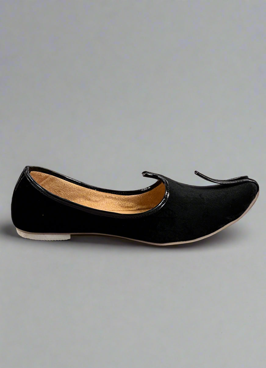 Contemporary black velvet Shoes