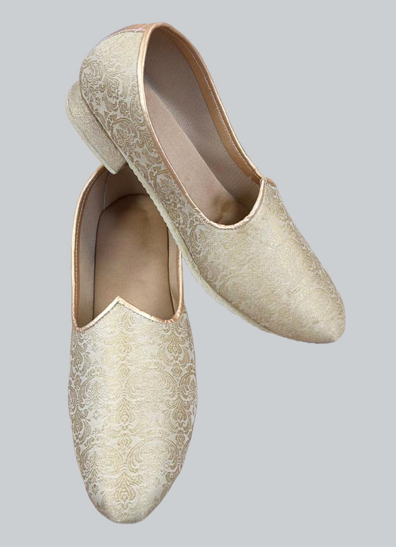 Cream Brocade Jutti with Grip Sole