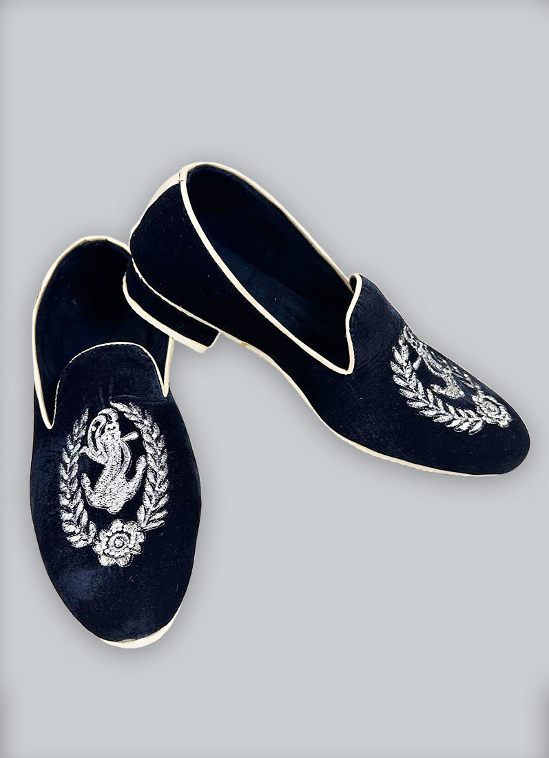 Black Velvet Jutti with antique zari threadwork Grip Sole