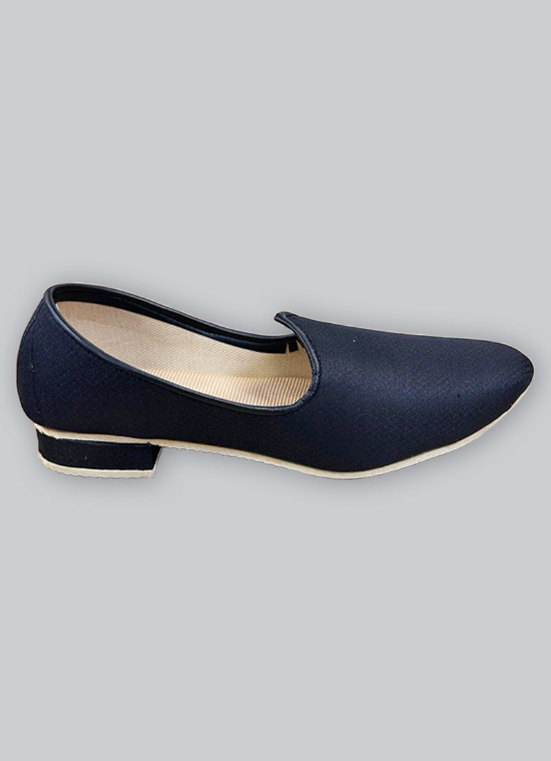 Black Brocade Jutti with sole grip