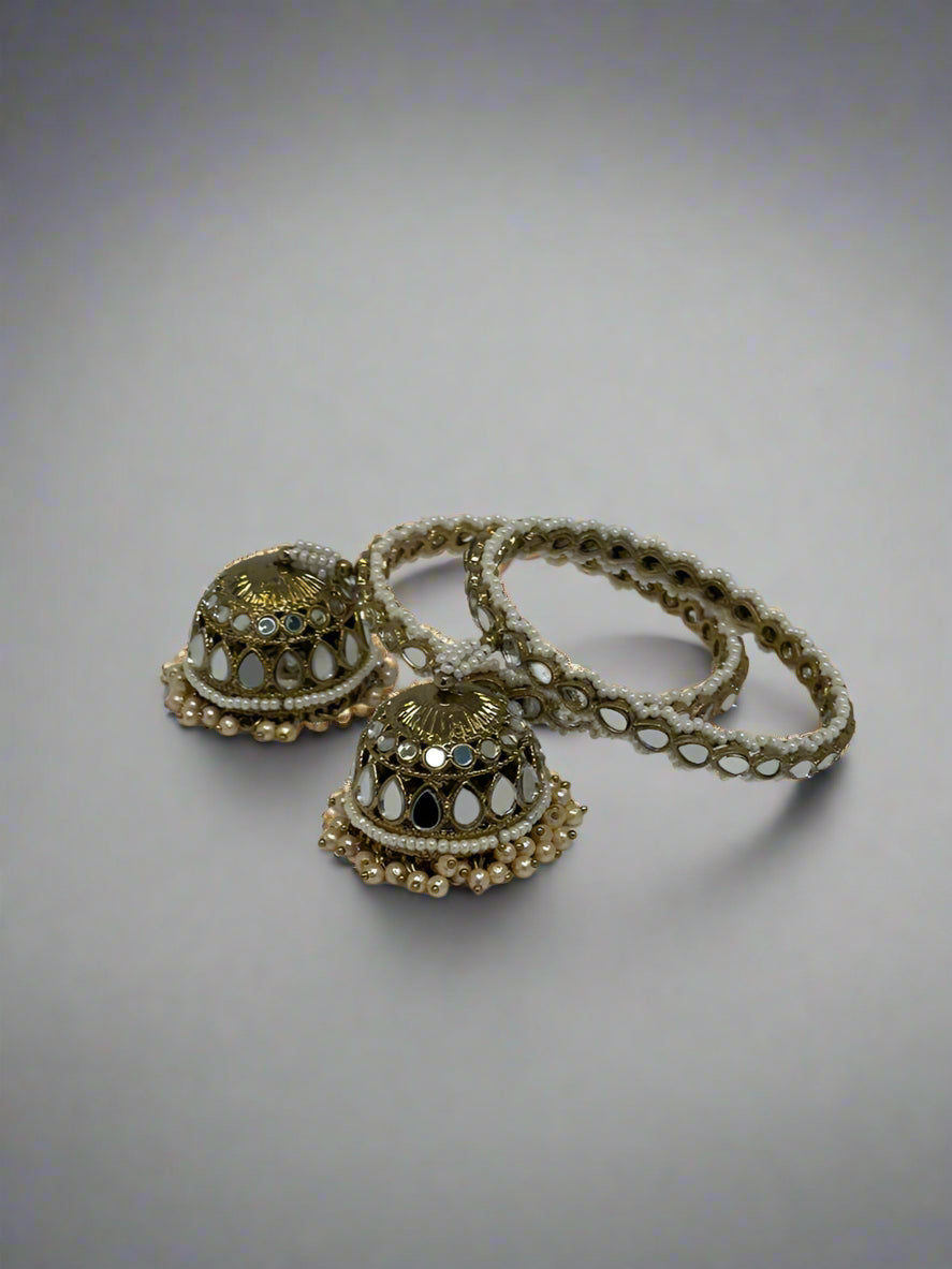 Mirror Plus Pearl Bangle in Gold Colour with Jumk