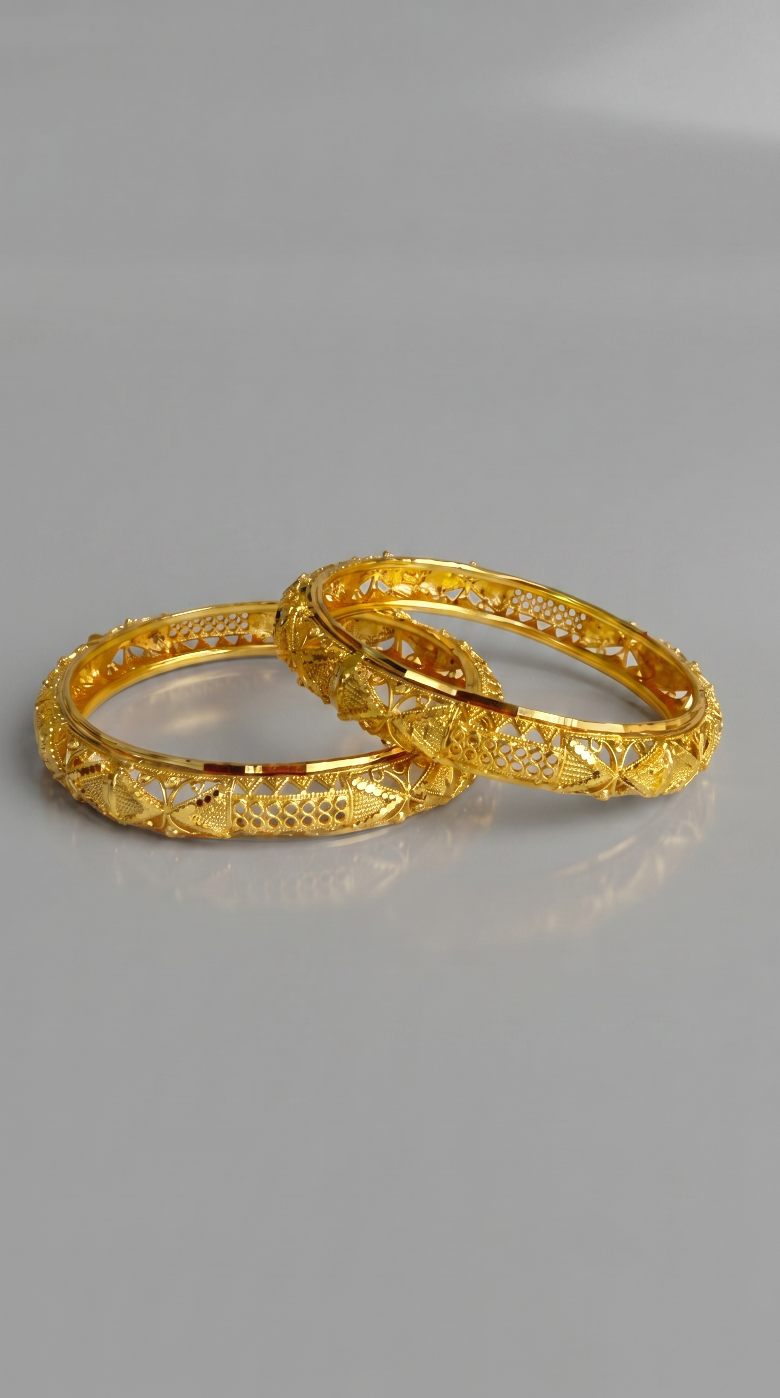 Traditional Bright Gold