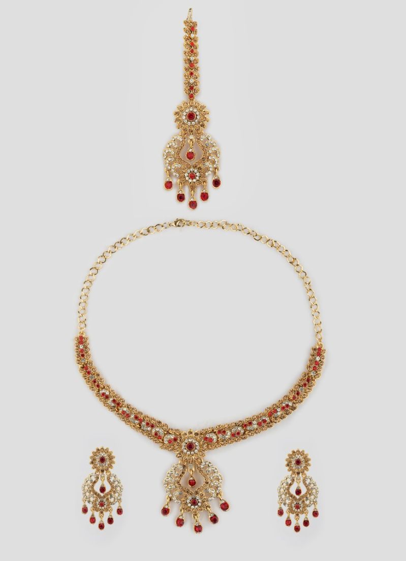 Buy Red Diamonte Pendant Necklace Set