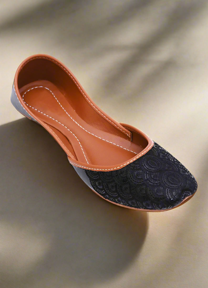 Buy Black Reasham Thread & Sequins Juttis