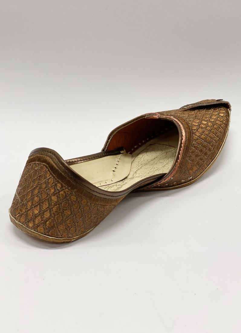 Buy Copper Zardozi Patterned Kusa