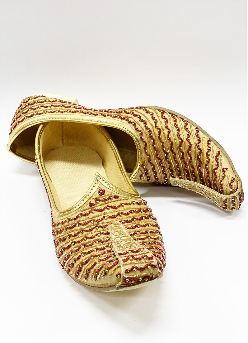 Buy Gold Dori Embellished Kusa