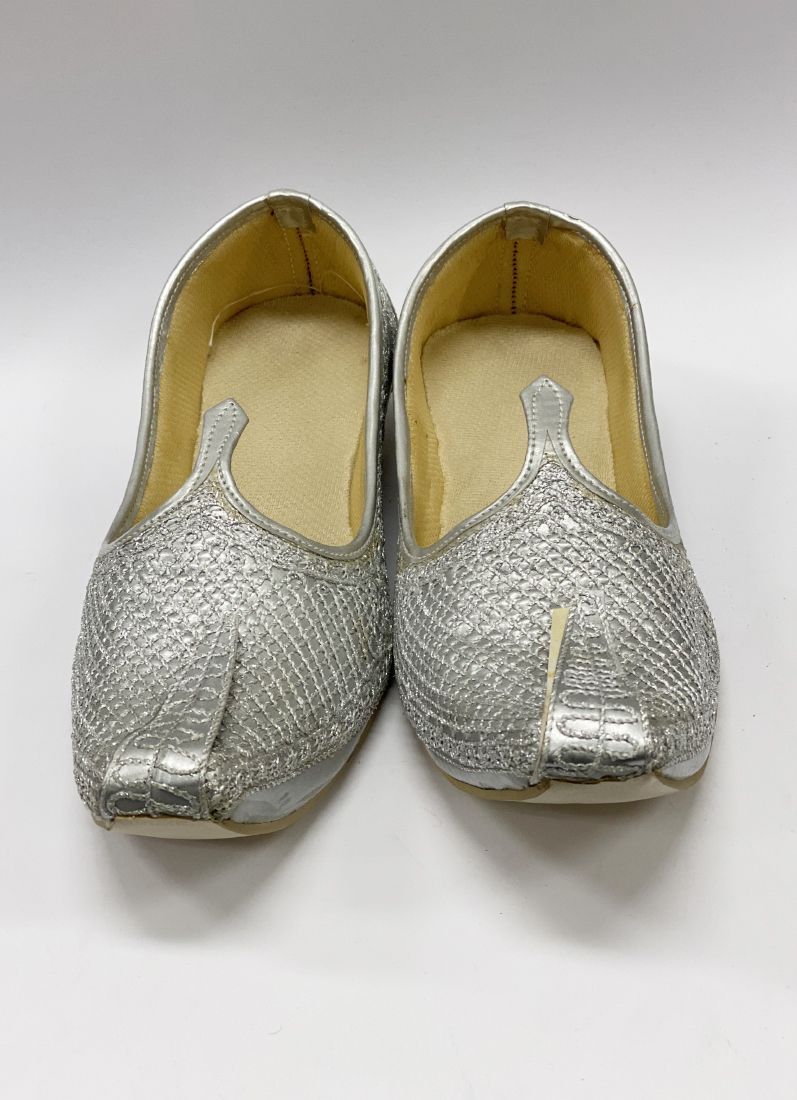 Buy Silver Mens Jutti Pair in UK Diya Online