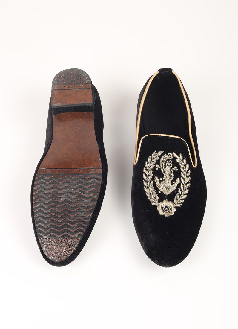 Buy Black Velvet Embroidery Mens Jutti Pair