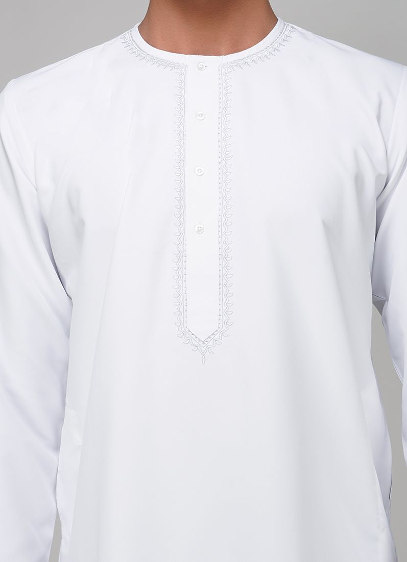 Buy Men's White Polyester Embroidered Kurta Set