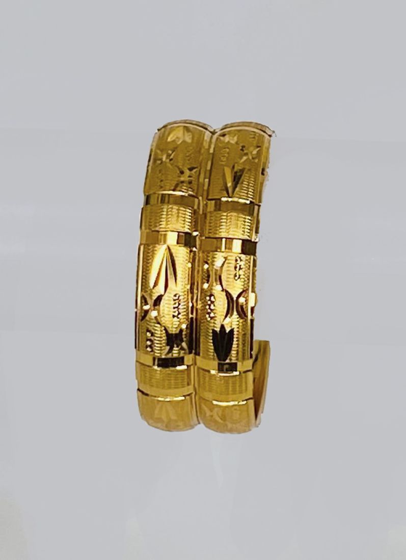 Traditional Gold Bangle Set