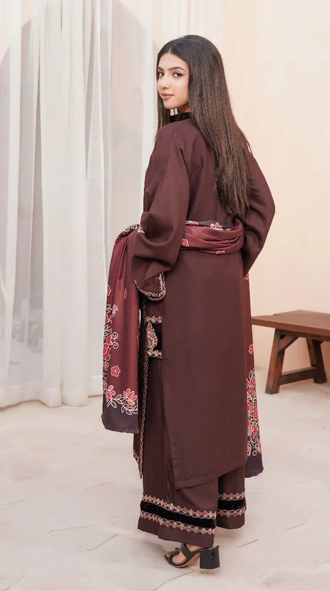 Elegant Brown Dhanak Suit Set