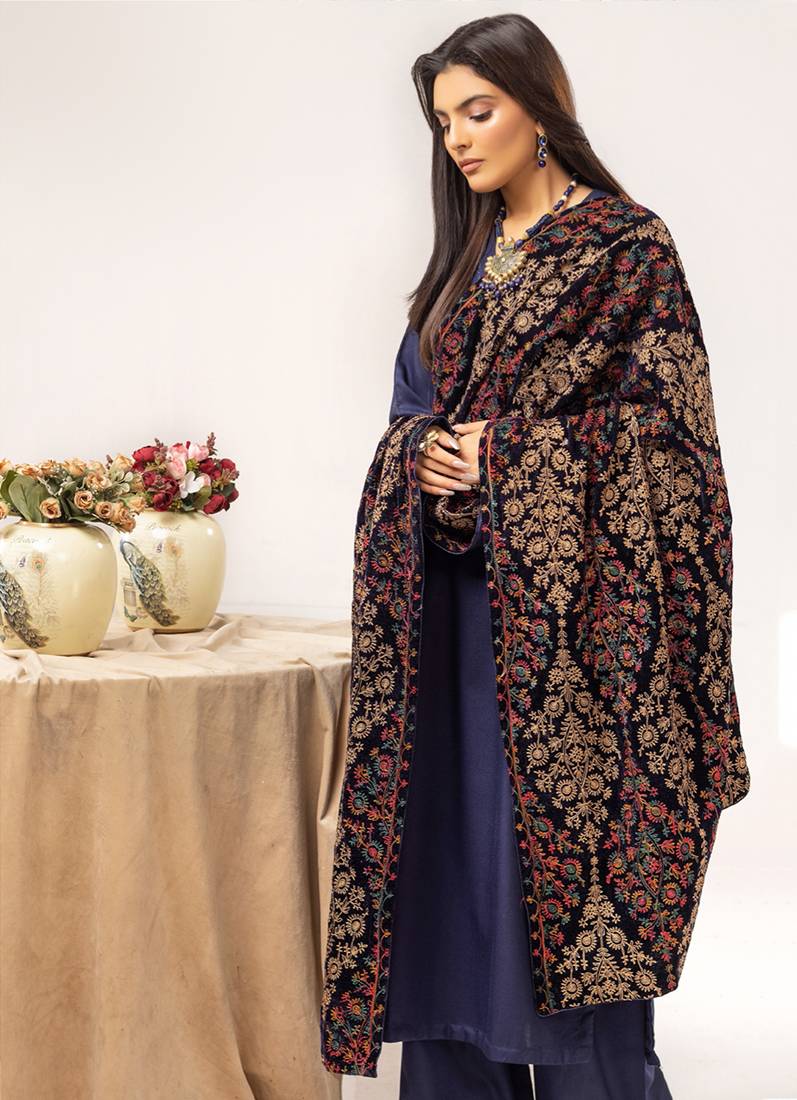 Navy Blue Velvet Embroidery Shawl Suit Set