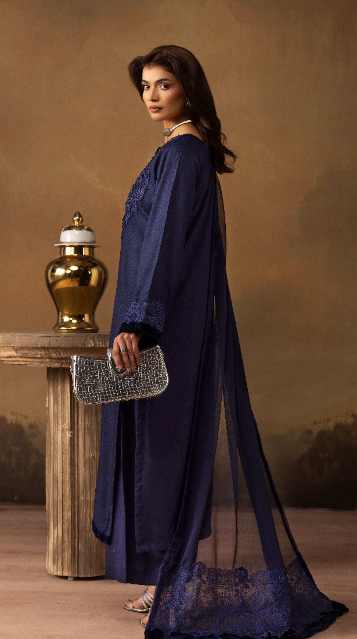 Sophisticated Blue Dhanak Suit Set