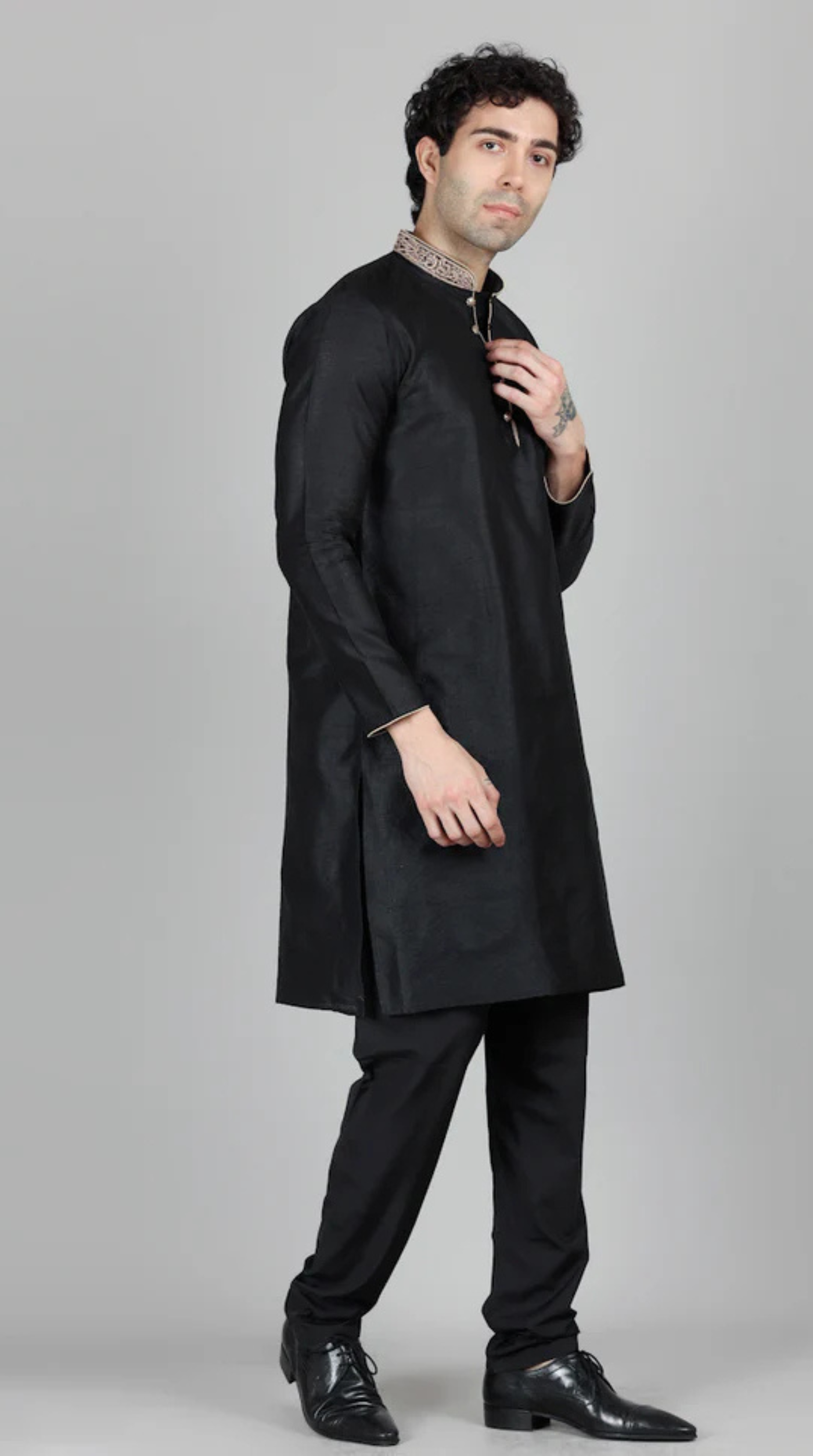 Men's Black Jacquard Embroidered Collar Set