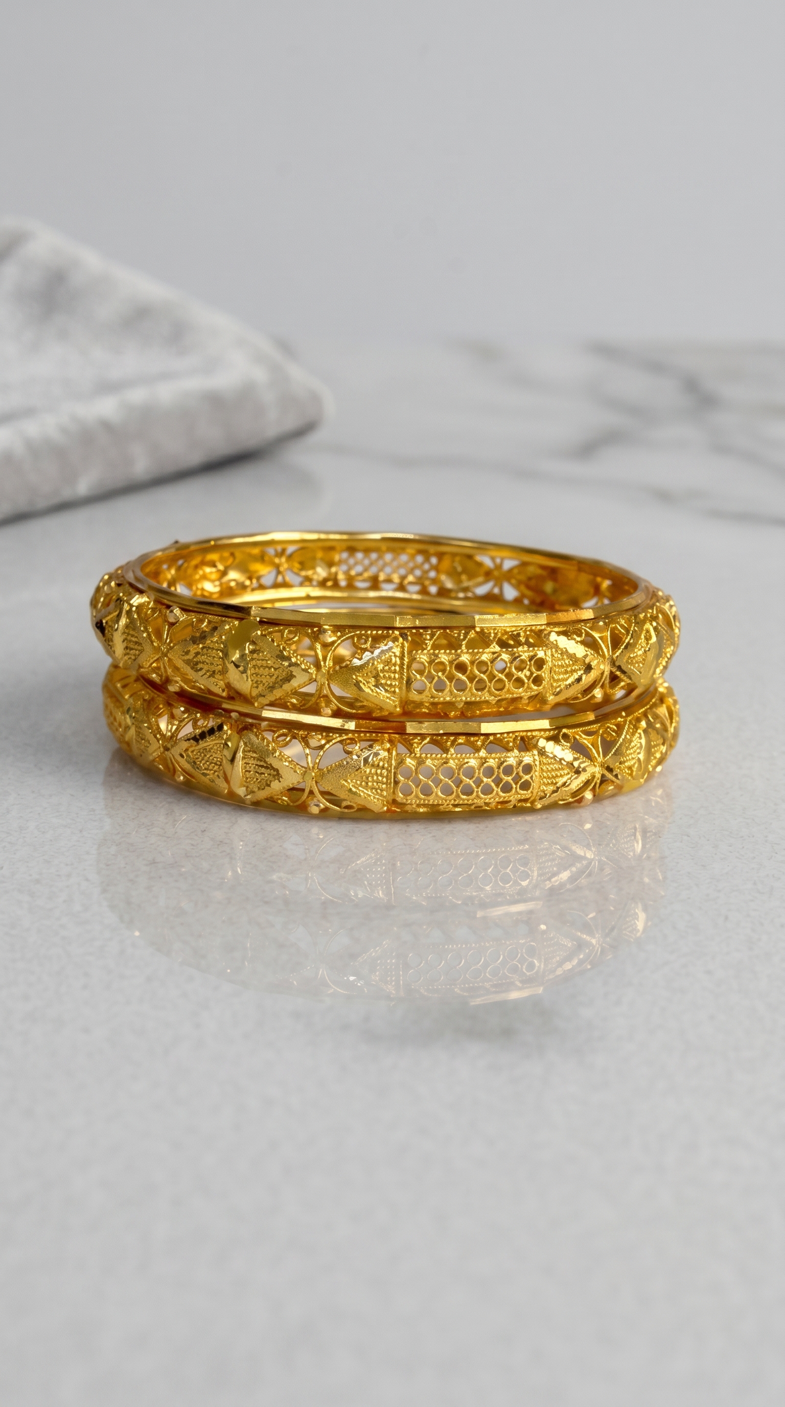 Traditional Bright Gold