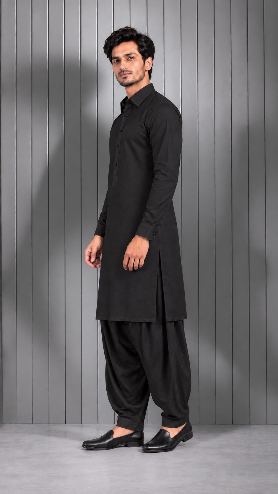 Men's Black collar and cuff kurta with shalwar
