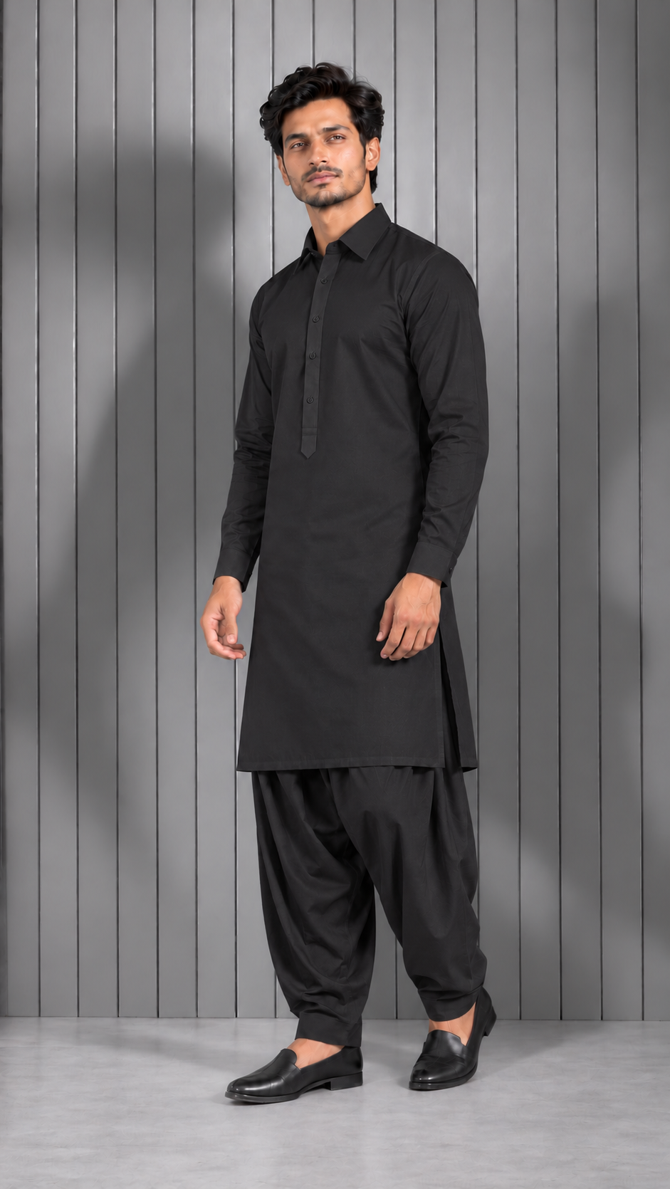Men's Black collar and cuff kurta with shalwar