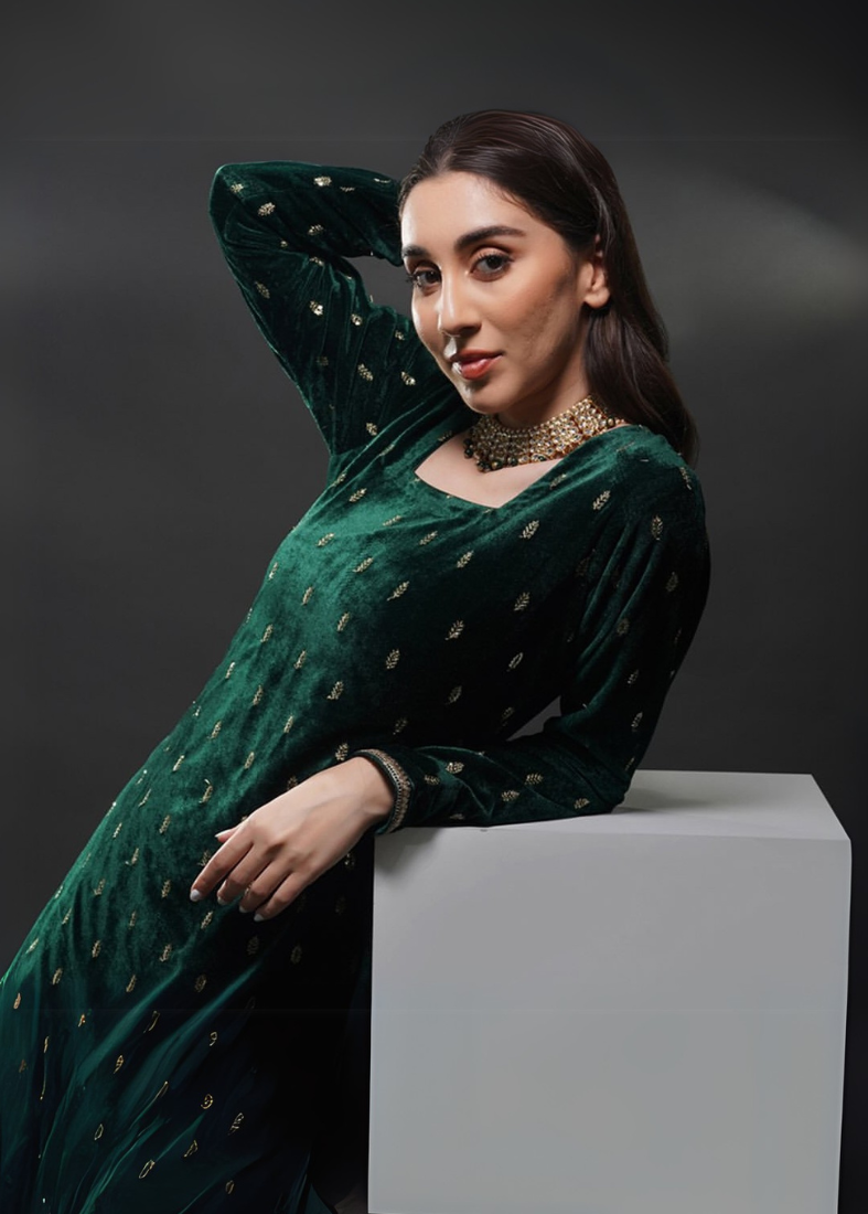 Dark Green Velvet Butti Embroidered Suit Set
