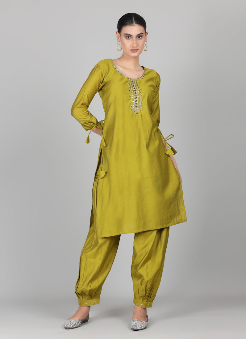 Green Chanderi Duaptta Suit Set
