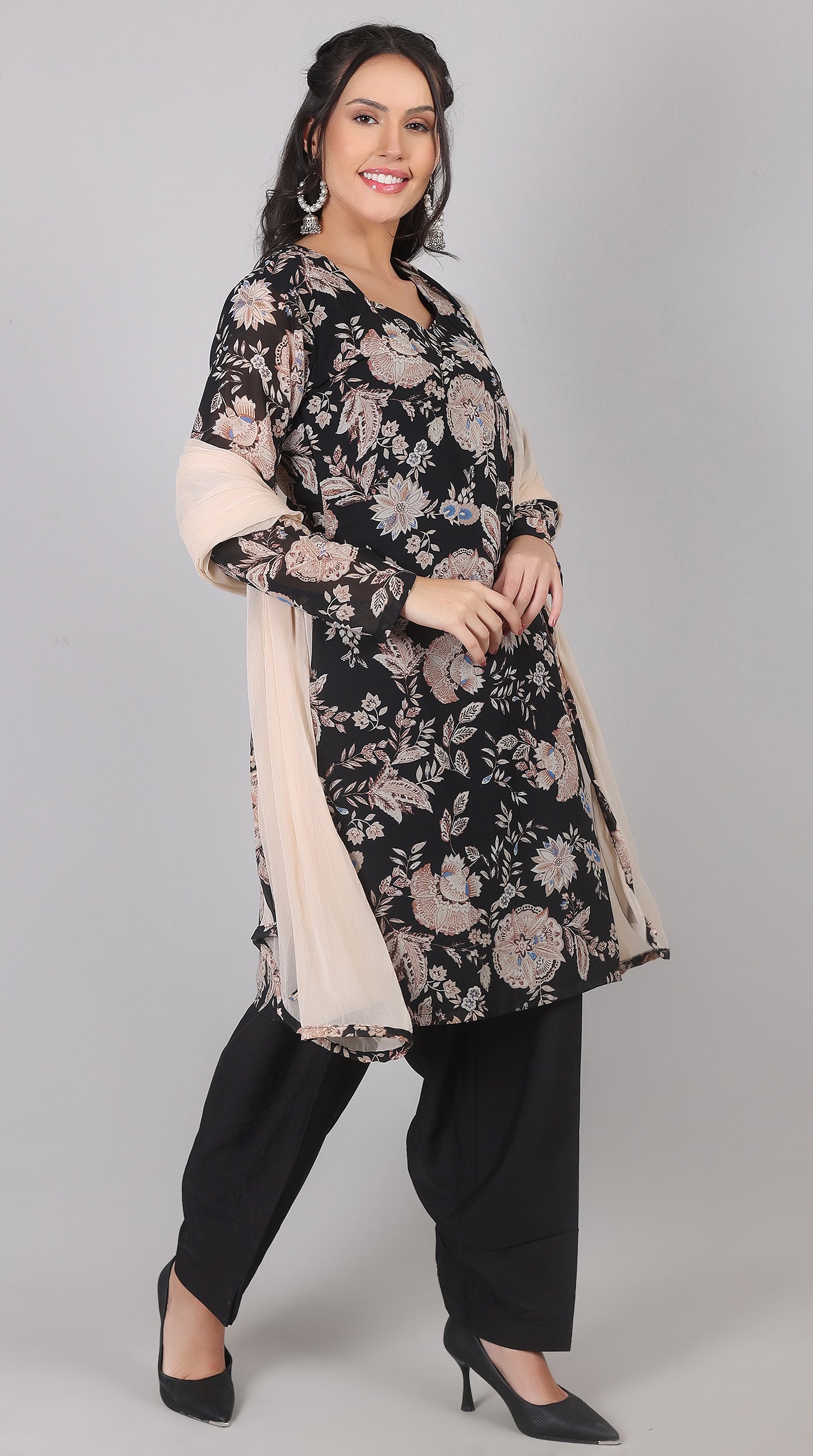 Black Georgette Salwar Suit with Beige Chiffon Dupatta