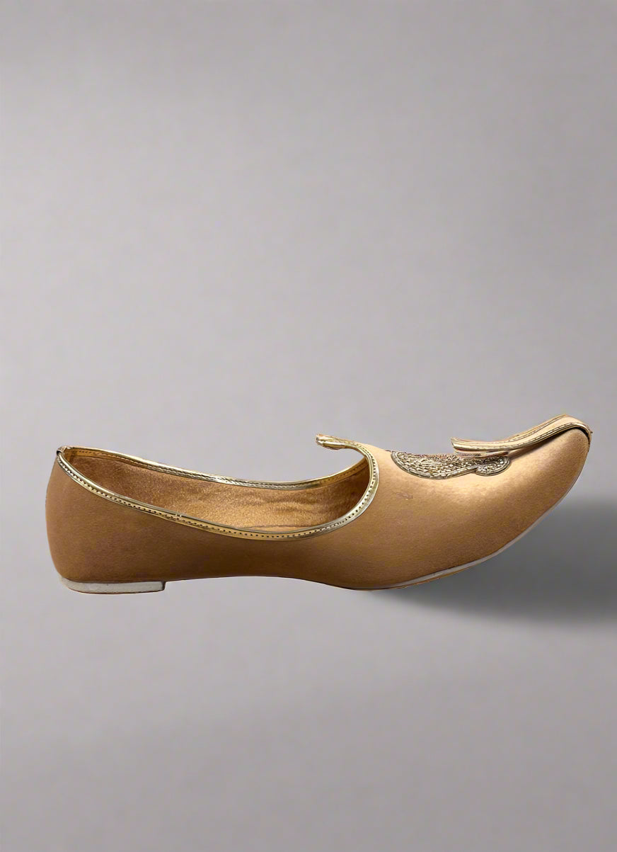 Gold Velvet Embroidered Kussa For Men