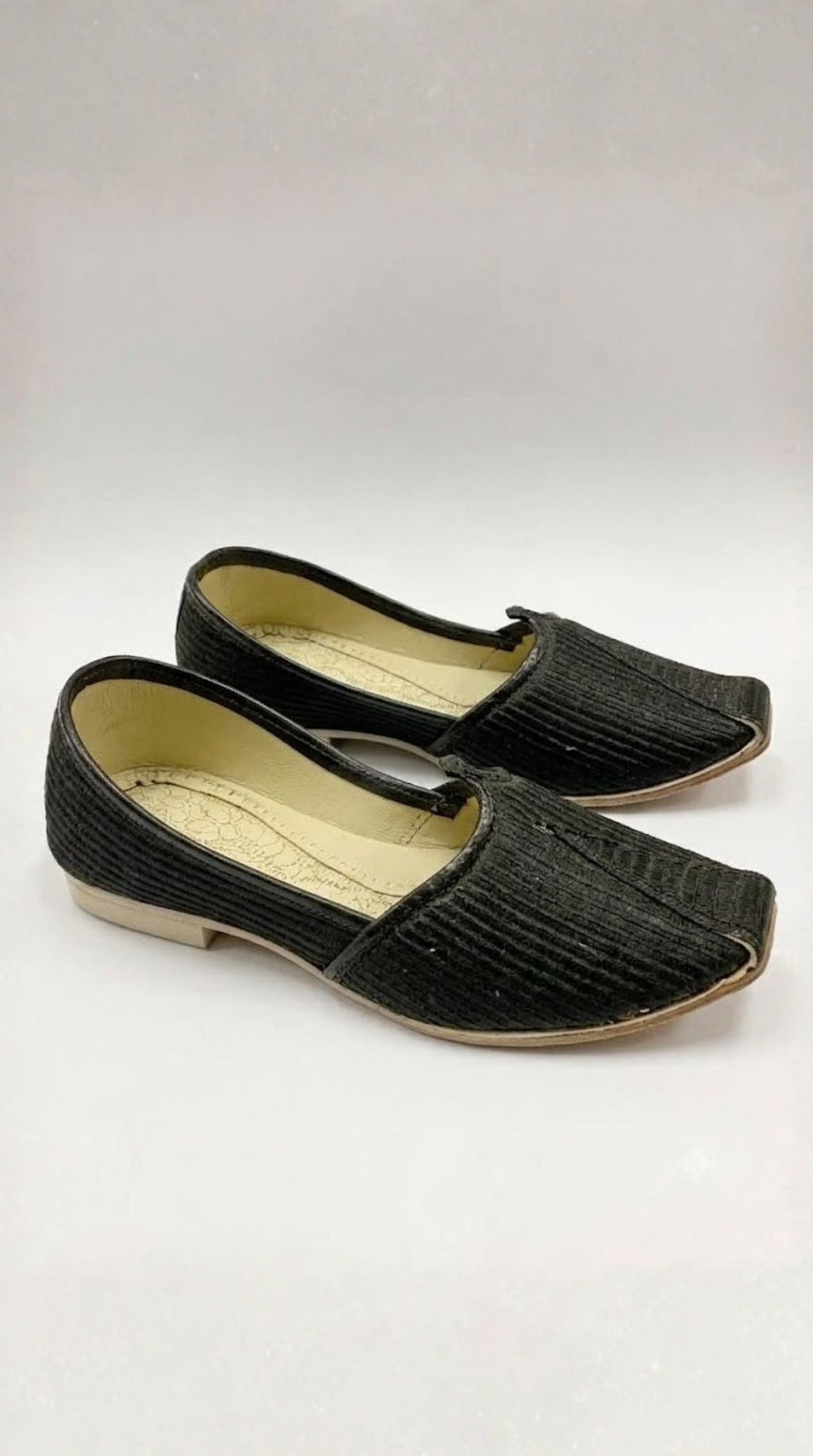 Black Zari Mens Jutti