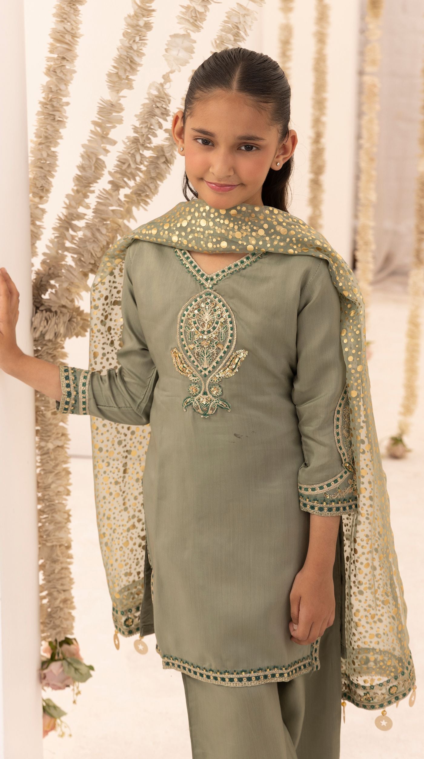 Kid's Mehendi Green Viscose Embroidered Kurta Palazzo Set