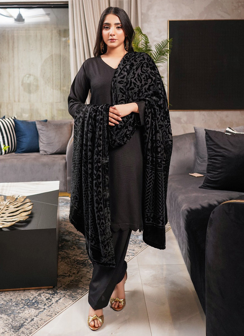 Beautiful Black Dhanak Suit Set
