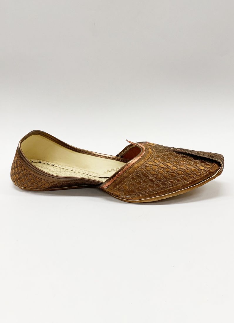 Buy Copper Zardozi Patterned Kusa